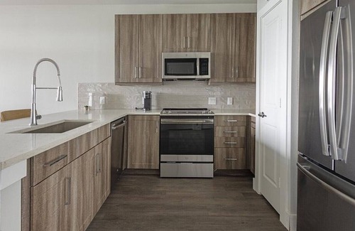 Katy Apartamento | Landing at Bellrock Market Station - 1 Bedroom in Downtown Katy