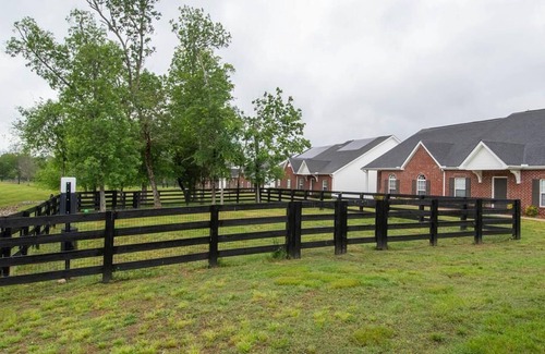 Spring Hill Apartamento | Landing at Chapman's Retreat Apartments - 2 Bedrooms in Downtown Spring Hill