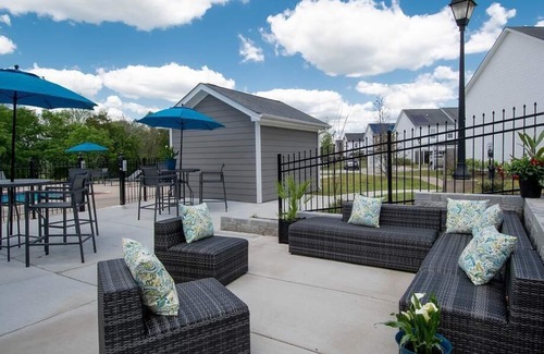Spring Hill Apartamento | Landing at Chapman's Retreat Apartments - 2 Bedrooms in Downtown Spring Hill