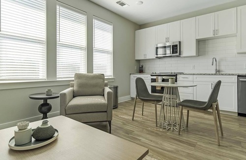 Matthews Apartamento | Landing at Chestnut Farm - 1 Bedroom in Stallings