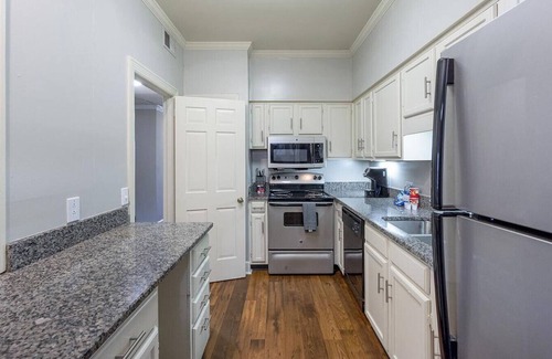 Green Hills Apartamento | Landing at Chowning Square - 3 Bedrooms in Green Hills