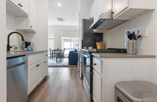 University City Apartamento | Landing at Commons on Ludlow - 1 Bedroom in Uni...