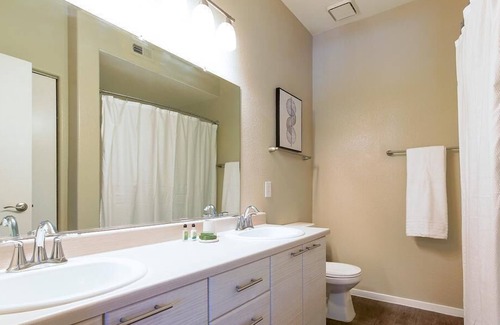 Canyon Gate Apartamento | Landing at Escena Apartments - 2 Bedrooms in Angel Park