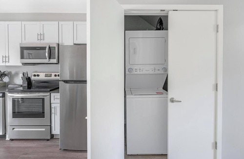 Nashville Apartamento | Landing at Fifty Forty Flats - 1 Bedroom in Len...