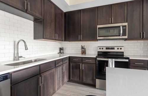 Palmetto Apartamento | Landing at Gateway Commons - 2 Bedrooms in Elle...