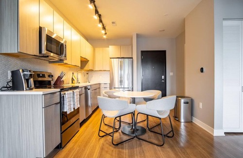 Tower Grove East Apartamento | Landing at Grand Flats - 2 Bedrooms in Compton Heights
