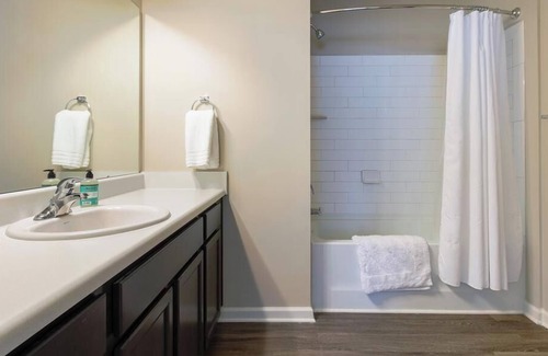Wilmington Apartamento | Landing at Harrington Square - 1 Bedroom in Downtown Leland
