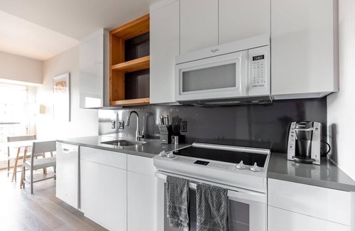 Uptown Apartamento | Landing at Q21 - 1 Bedroom in Northwest Portland