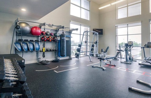Terrell Heights Apartamento | Landing at Republic at Alamo Heights - Studio in Uptown