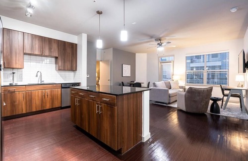 Terrell Heights Apartamento | Landing at Republic at Alamo Heights - 2 Bedrooms in Uptown