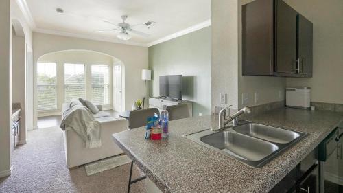 Richmond Apartamento | Landing at Residences at River Park West - Richmond