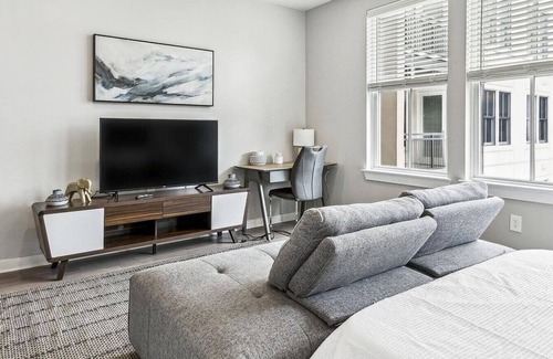 Hitch Village - Fred Wessels Homes Apartamento | Landing at Riverworks at Eastern Wharf - Studio in Hitch Village/Fred Wessels Homes