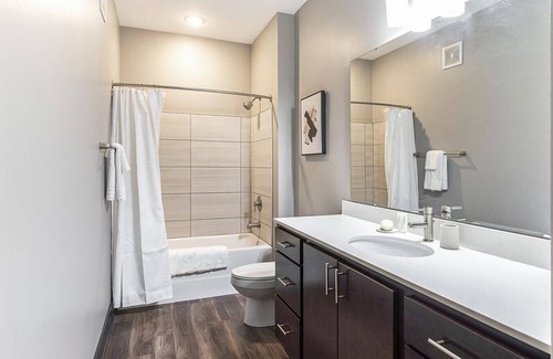 Fishers Apartamento | Landing at Spark Apartments - 2 Bedrooms in Downtown Fishers