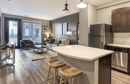 Fishers Apartamento | Landing at Spark Apartments - 2 Bedrooms in Downtown Fishers