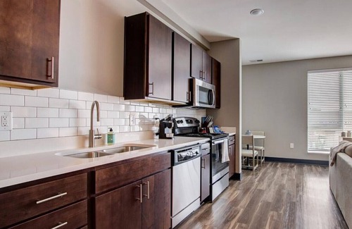 Fishers Apartamento | Landing at Spark Apartments - 1 Bedroom in Downtown Fishers