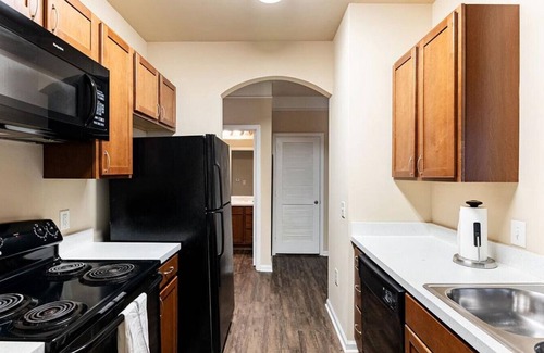 Goose Creek Apartamento | Landing at St. James at Goose Creek Apartment Homes - 1 Bedroom in Downtown Goose Creek