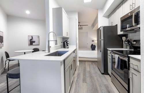 Tempe Apartamento | Landing at Ten01 On The Lake - Studio in Tempe