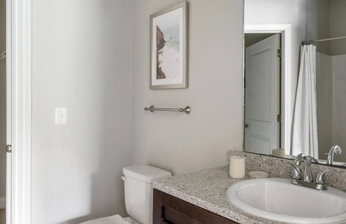 Johns Island Apartamento | Landing at The Apartments at Shade Tree - 2 Bedrooms in Downtown Charleston