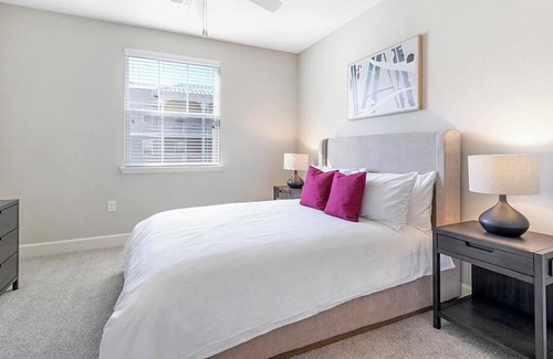 Cary Apartamento | Landing at The Crowne at Cary Park - 2 Bedrooms in Cary Park