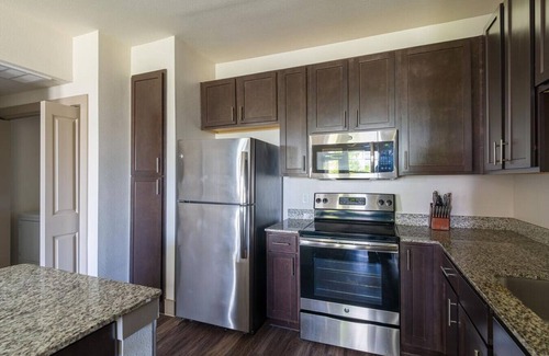 Spring Apartamento | Landing at The Grayson - 1 Bedroom in Cypressdale