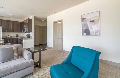 Spring Apartamento | Landing at The Grayson - 2 Bedrooms in Cypressdale