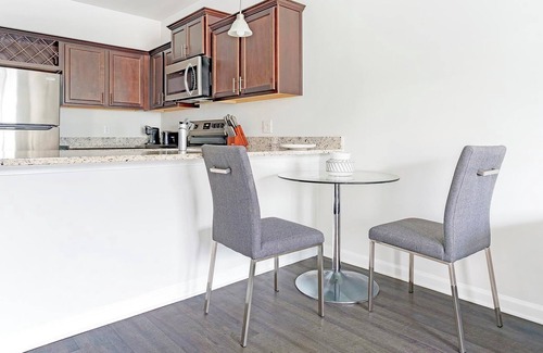 Bloomingdale Apartamento | Landing at The Meadows - 2 Bedrooms in Blooming...