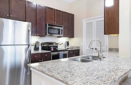 Sugar Land Apartamento | Landing at The Retreat at Riverstone - 1 Bedroom in Downtown Sugar Land
