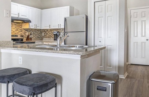 Lewisville Apartamento | Landing at Villas of Vista Ridge - 3 Bedrooms in Downtown Lewisville
