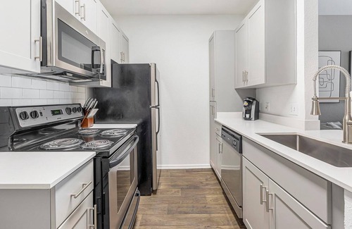 Tempe Apartamento | Landing | Beautiful 1BD, Game Room, Pool