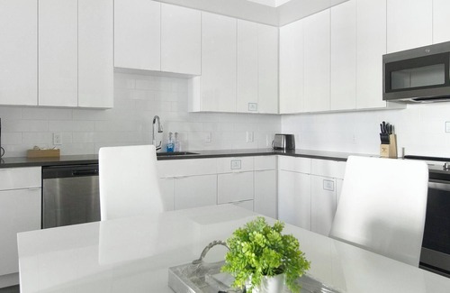 Port Tampa City Apartamento | Landing | Chic 1BD, Clubhouse, Pool