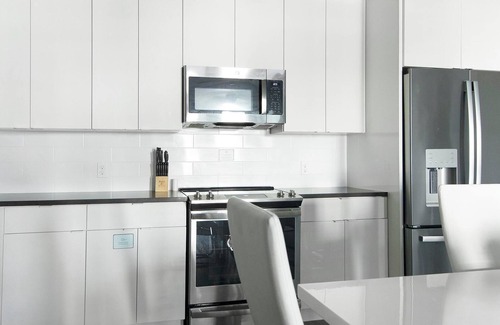 Port Tampa City Apartamento | Landing | Chic 1BD, Clubhouse, Pool