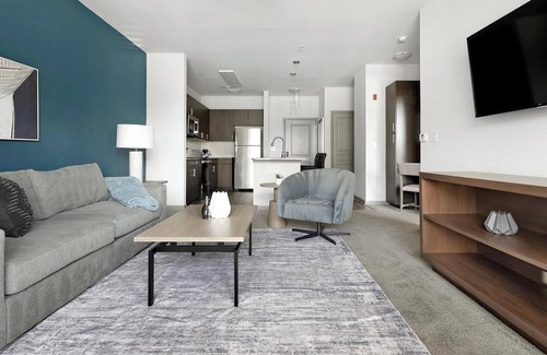 Paw Creek Apartamento | Landing | Beautiful 1BD, Clubhouse, Gym