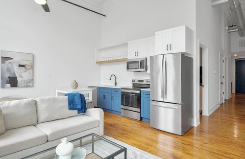 Greenville Apartamento | Landing at The American Spinning Mill - 2 Bedro...