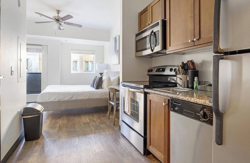 Pearl District Apartamento | Landing | Beautiful Studio, Courtyard, Gym