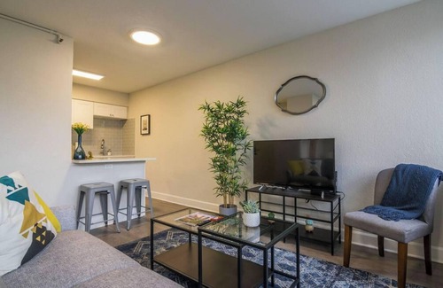 St. Petersburg Apartamento | Landing | Beautiful Studio, Yoga Studio, Courtyard