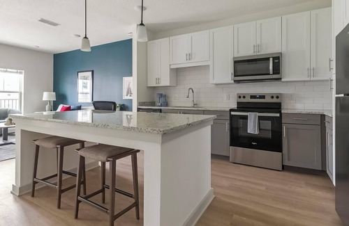 Jacksonville Apartamento | Landing | Chic 1BD, Clubhouse, Gym