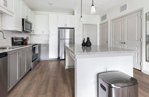 Jacksonville Apartamento | Landing | Chic 1BD, Gym, Clubhouse
