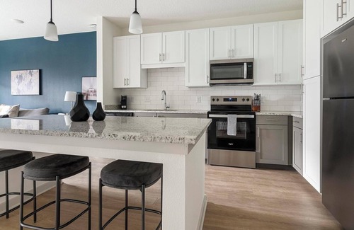 Jacksonville Apartamento | Landing | Chic 1BD, Gym, Clubhouse