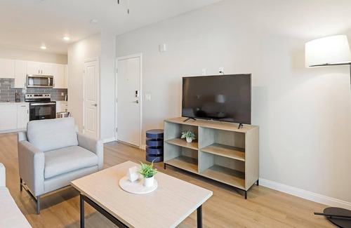 Townsite Apartamento | Landing | Chic 2BD, Rooftop Lounge, Pool
