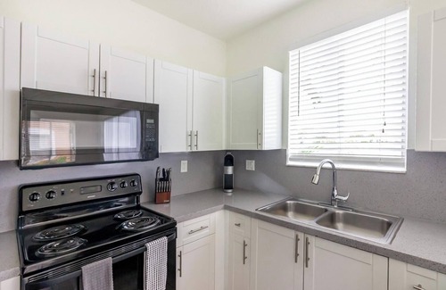 Homestead Apartamento | Landing at Seascape Pointe - 3 Bedrooms in Home...