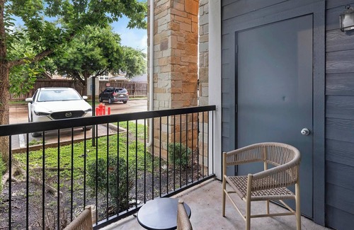 Richmond Apartamento | Landing at Residences at River Park West - 1 Be...