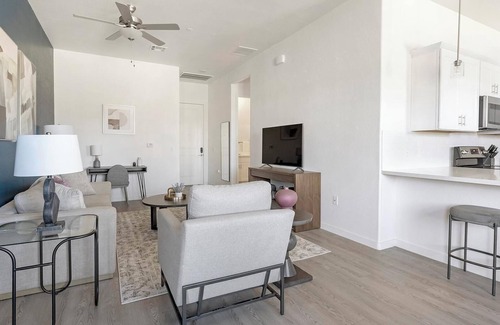Oro Valley Apartamento | Landing | Incredible 2BD, Pool