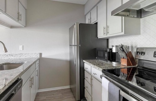 Royal Ridge Apartamento | Landing | Incredible 1BD, Clubhouse, Gym
