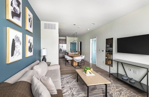 Wilmington Apartamento | Landing | Modern 1BD, Gym, Pool