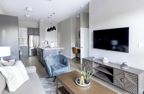 Fort Worth Apartamento | Landing at Skyview at Crawford - 1 Bedroom in F...