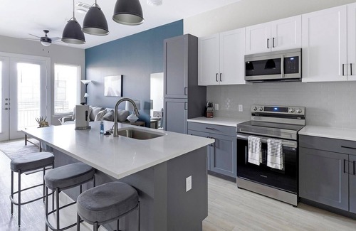 Fort Worth Apartamento | Landing at Skyview at Crawford - 1 Bedroom in F...