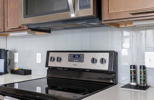 Downtown San Antonio Apartamento | Landing | Modern 1BD, Rooftop Lounge, Clubhouse