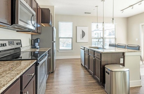 Gruene Apartamento | Landing | Amazing 2BD, Game Room, Pool