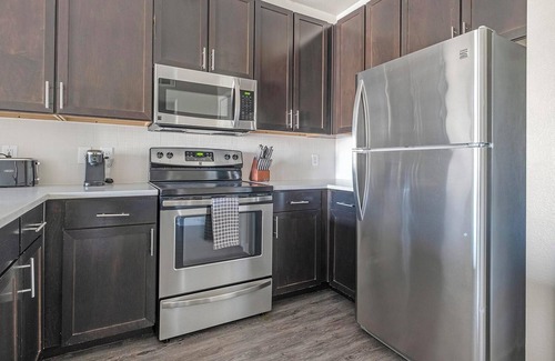 Katy Apartamento | Landing | Spectacular 1BD, Clubhouse, Courtyard