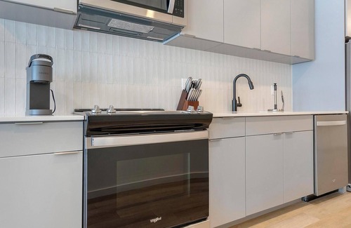 Durham Apartamento | Landing | Spectacular 1BD, Rooftop Lounge, Gym